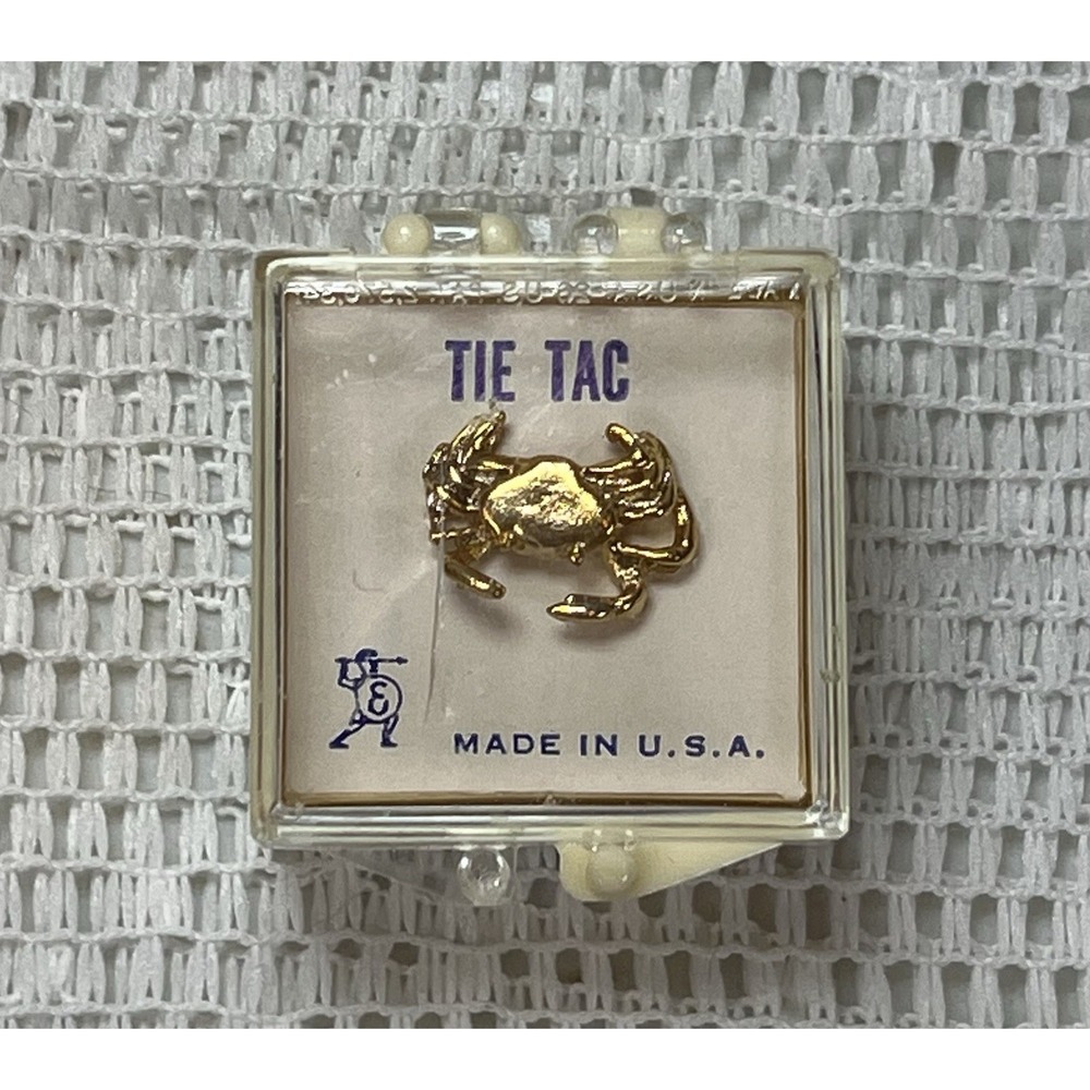 Vintage Gold Tone Crab Tie Tack Lapel Pin w/ Chain – Made in USA